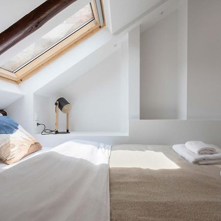 Modern Loft With Gallery In City Center Zagreb Buitenkant foto