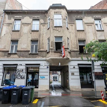 Modern Loft With Gallery In City Center Zagreb Buitenkant foto