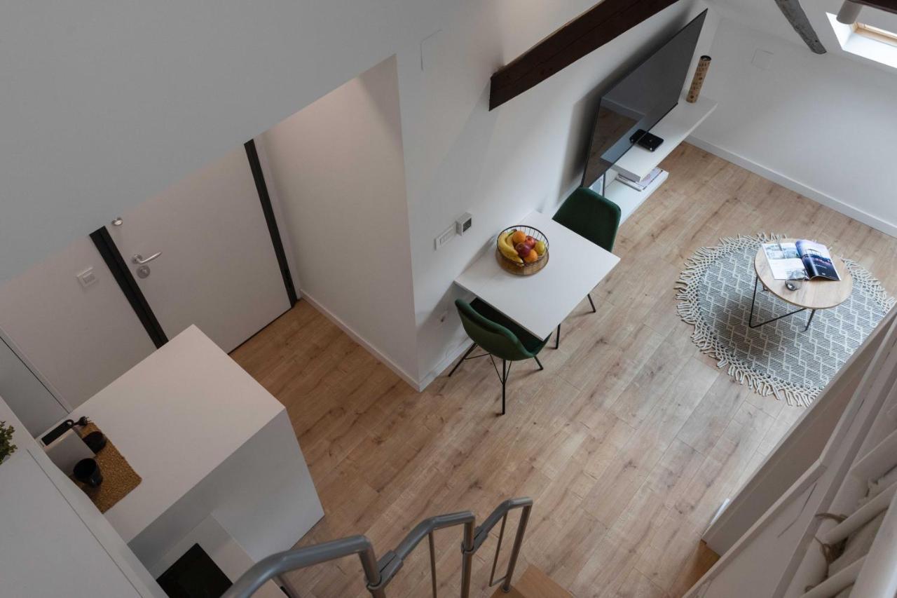 Modern Loft With Gallery In City Center Zagreb Buitenkant foto